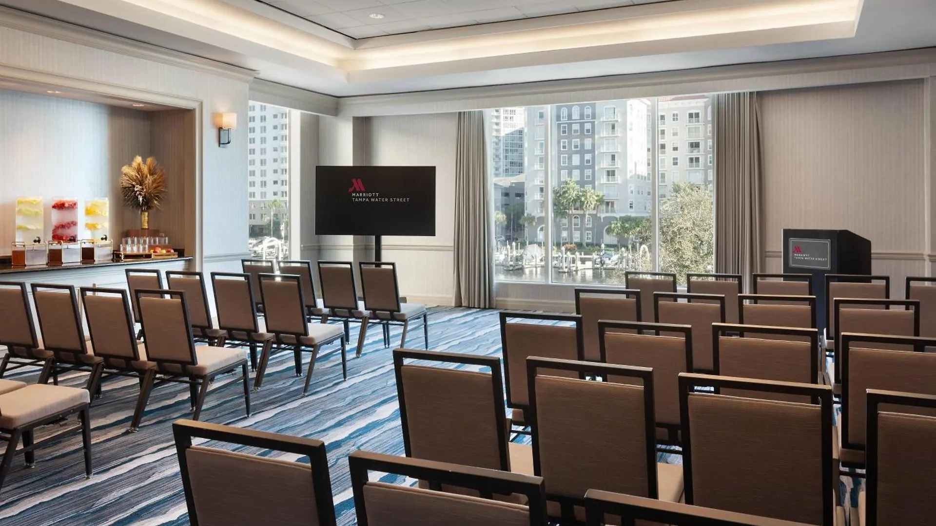 Hotel Tampa Marriott Water Street 4*,